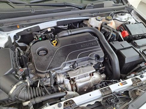 Used 2024 Chevrolet Malibu LT image 33