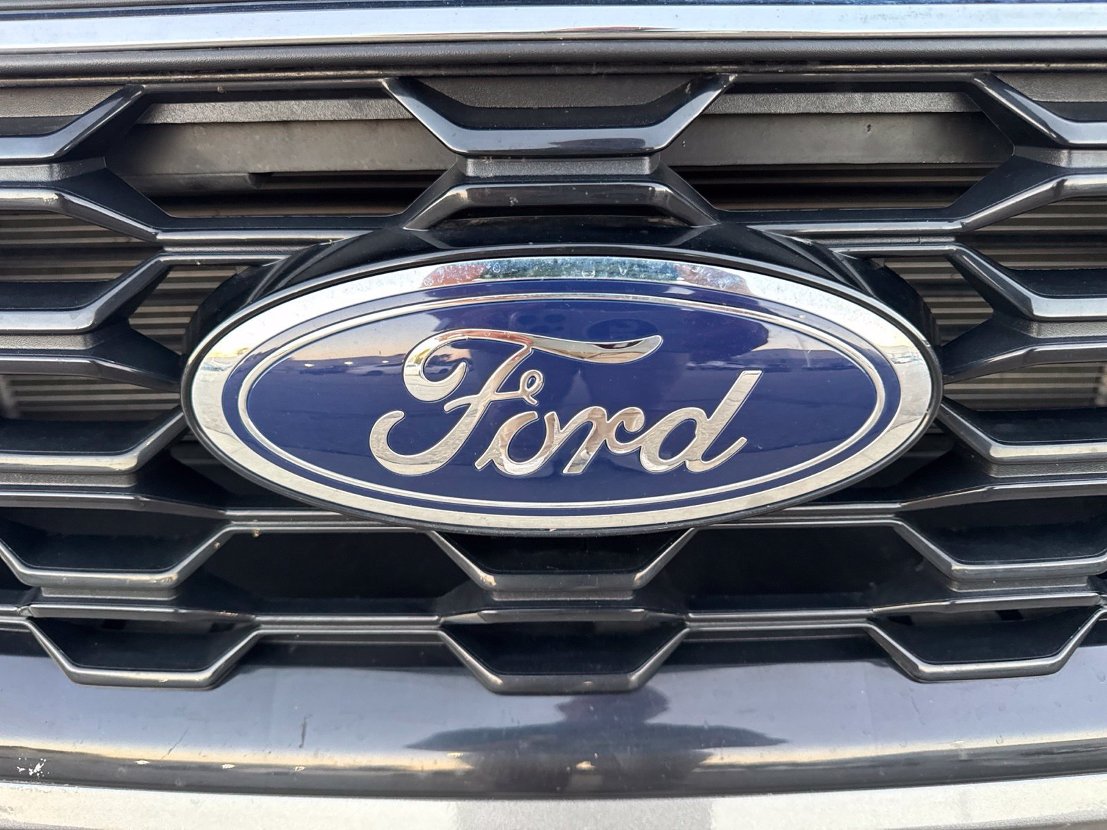 Certified 2024 Ford Escape ST-Line w/ Tech Pack #1 AWD/4WD image 13