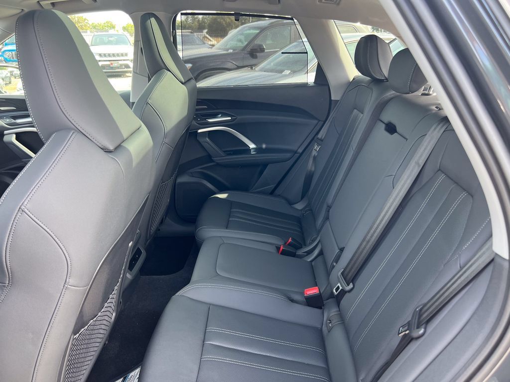 New 2026 Audi Q5 Premium Plus AWD/4WD image 25
