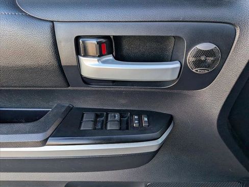 Used 2014 Toyota Tundra SR5 image 16
