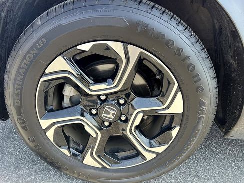 Used 2019 Honda CR-V Touring image 9