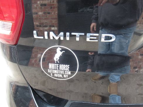 Used 2018 Ford Explorer Limited image 15