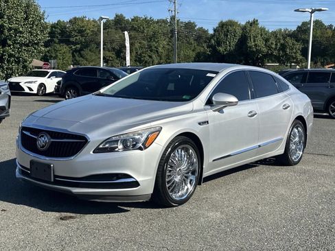 Used 2019 Buick LaCrosse Essence FWD image 5