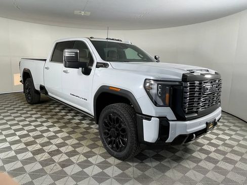 New 2026 GMC Sierra 2500 Denali Ultimate AWD/4WD image 14