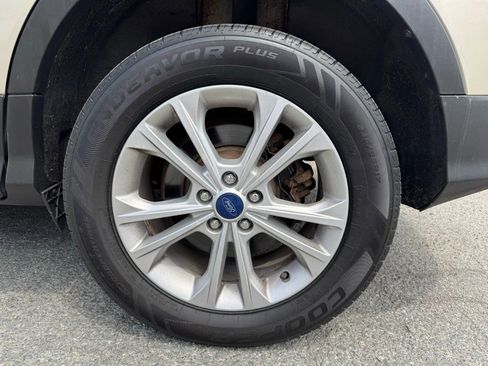 Used 2018 Ford Escape SE AWD/4WD image 12