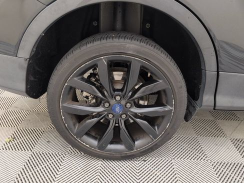Used 2017 Ford Escape Titanium FWD image 13