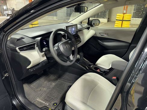 Certified 2020 Toyota Corolla LE image 27