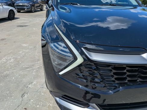 Certified 2024 Kia Sportage EX FWD image 10