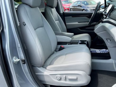 Used 2023 Honda Odyssey Touring image 23