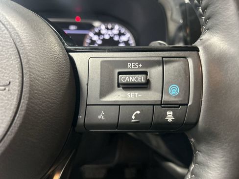 Used 2024 Nissan Pathfinder SL image 22