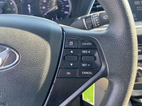 Used 2017 Hyundai Sonata SE image 17
