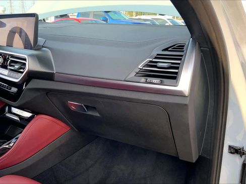 Used 2022 BMW X4 xDrive30i w/ M Sport Package 2 image 18