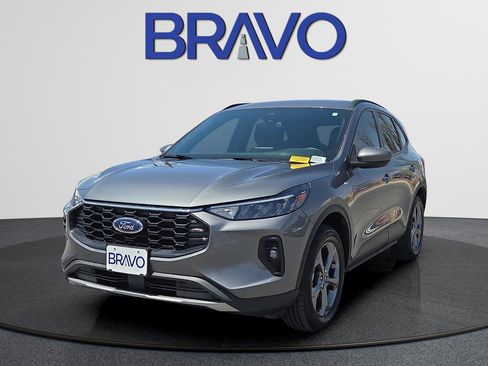Used 2025 Ford Escape ST-Line Select AWD/4WD image 1