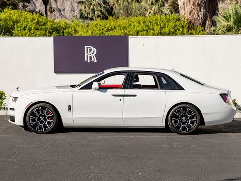Certified 2023 Rolls-Royce Ghost Black Badge w/ Black Badge Ghost Package AWD/4WD image 3