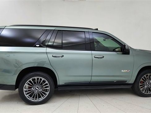 Used 2023 Cadillac Escalade V image 6