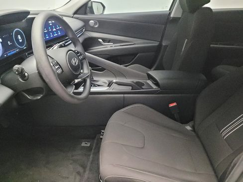 Used 2024 Hyundai Elantra SEL FWD image 17