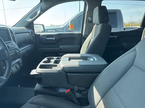 Used 2024 Chevrolet Silverado 1500 Custom image 30