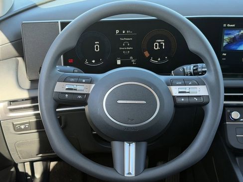 New 2026 Hyundai Tucson SE image 12