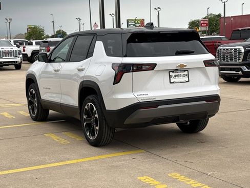 New 2026 Chevrolet Equinox LT w/ Convenience Package II FWD image 10