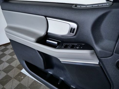 Certified 2025 Ford Expedition Active AWD/4WD image 29