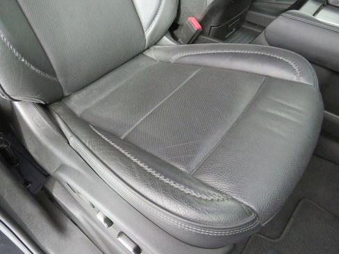 Used 2022 GMC Yukon XL Denali w/ Advanced Technology Package image 41