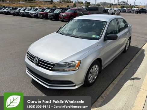 Used 2016 Volkswagen Jetta S FWD image 3