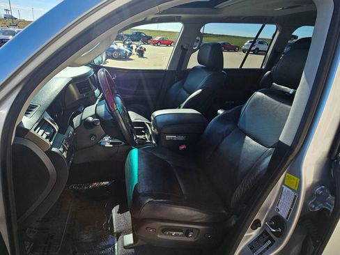 Used 2014 Lexus LX 570 4WD image 7