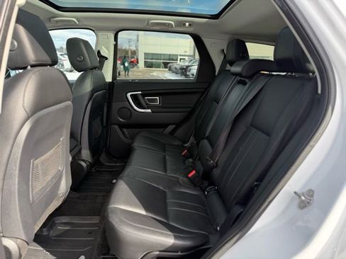 Used 2017 Land Rover Discovery Sport HSE image 16