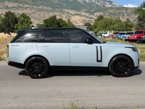 Used 2023 Land Rover Range Rover SE AWD/4WD image 8