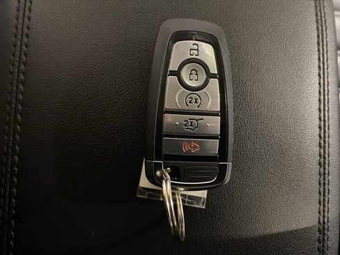 Certified 2024 Ford Edge SEL w/ Convenience Package AWD/4WD image 27