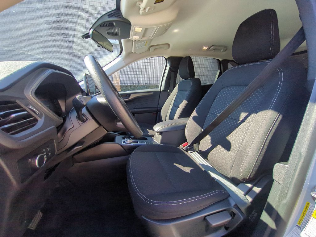 Used 2025 Ford Escape Active AWD/4WD image 21