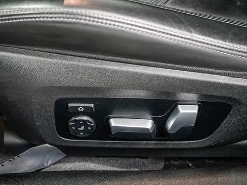 Used 2024 BMW M4 Competition image 19