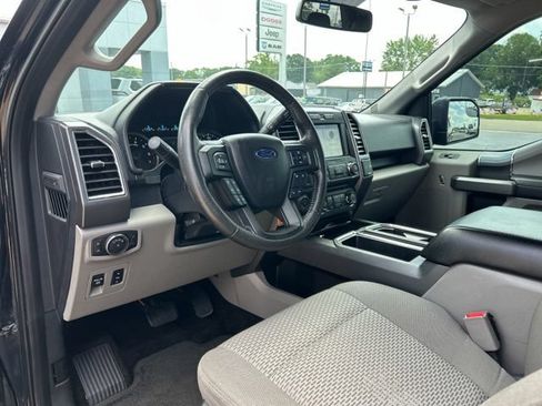 Used 2016 Ford F150 XLT w/ Equipment Group 302A Luxury AWD/4WD image 28