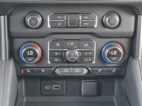 Used 2021 Chevrolet Tahoe LT RWD image 19