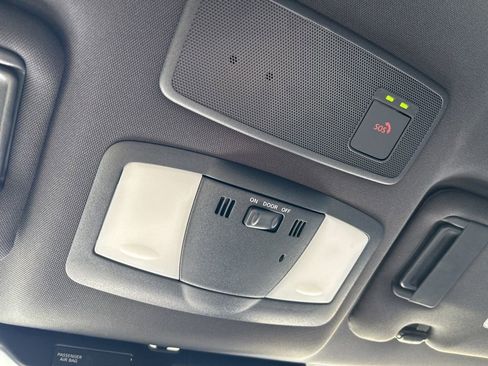 Certified 2023 Nissan Z Performance w/ Floor Mat Package (L93) image 44