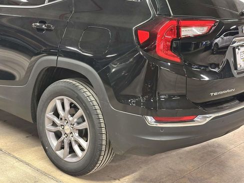 Used 2022 GMC Terrain SLT AWD/4WD image 8