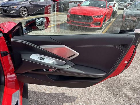 Used 2023 Chevrolet Corvette Stingray Preferred Cpe w/ Z51 Performance Package image 13