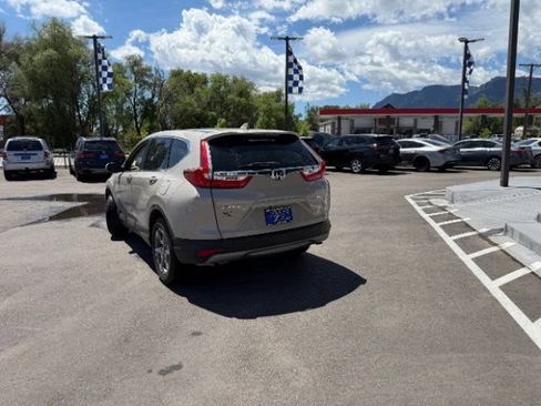 Used 2018 Honda CR-V EX-L image 9