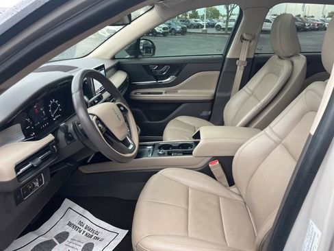 Used 2021 Lincoln Corsair Standard w/ Premium Package image 24