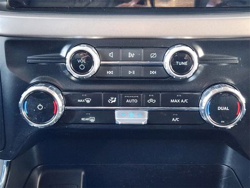 Used 2024 Ford F150 XLT w/ Mobile Office Package image 20