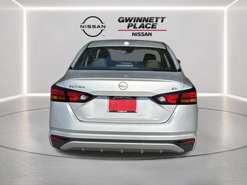 Certified 2024 Nissan Altima 2.5 SV FWD image 21