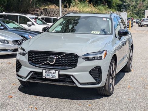Certified 2025 Volvo XC60 T8 Plus w/ Protection Package Premier image 3