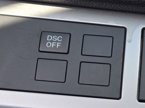 Used 2011 MAZDA MAZDA3 i Touring FWD image 29
