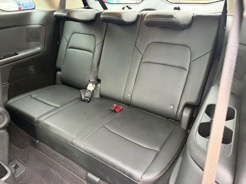 Used 2023 Nissan Pathfinder SL w/ SL Premium Package image 8