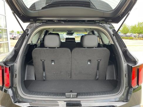 Used 2025 Kia Sorento S AWD/4WD image 14