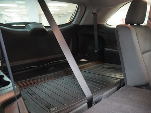 Used 2019 Toyota Highlander LE AWD/4WD image 33