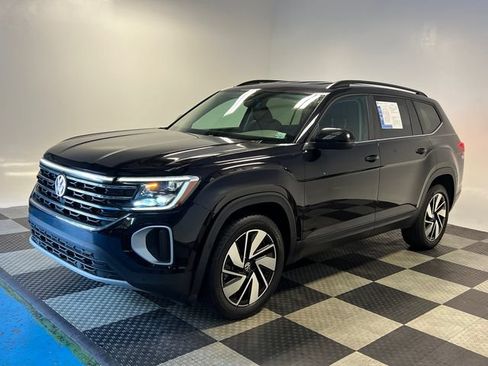 Certified 2024 Volkswagen Atlas SE AWD/4WD image 3