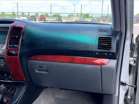 Used 2008 Lexus GX 470 image 17