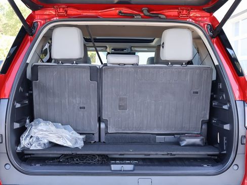 Used 2024 Toyota Sequoia Limited image 34