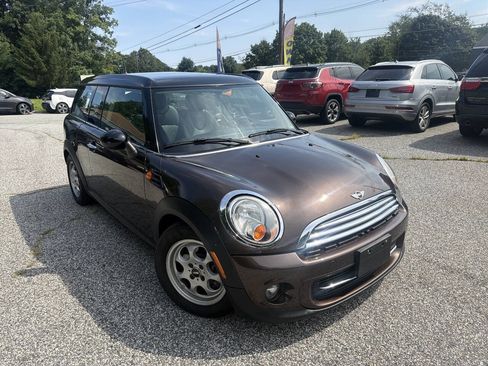Used 2014 MINI Cooper Clubman FWD image 4